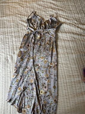 Astr Floral Twist-Front Midi Dress in lavender and Gold